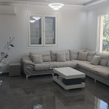 Pako House Dom wakacyjny